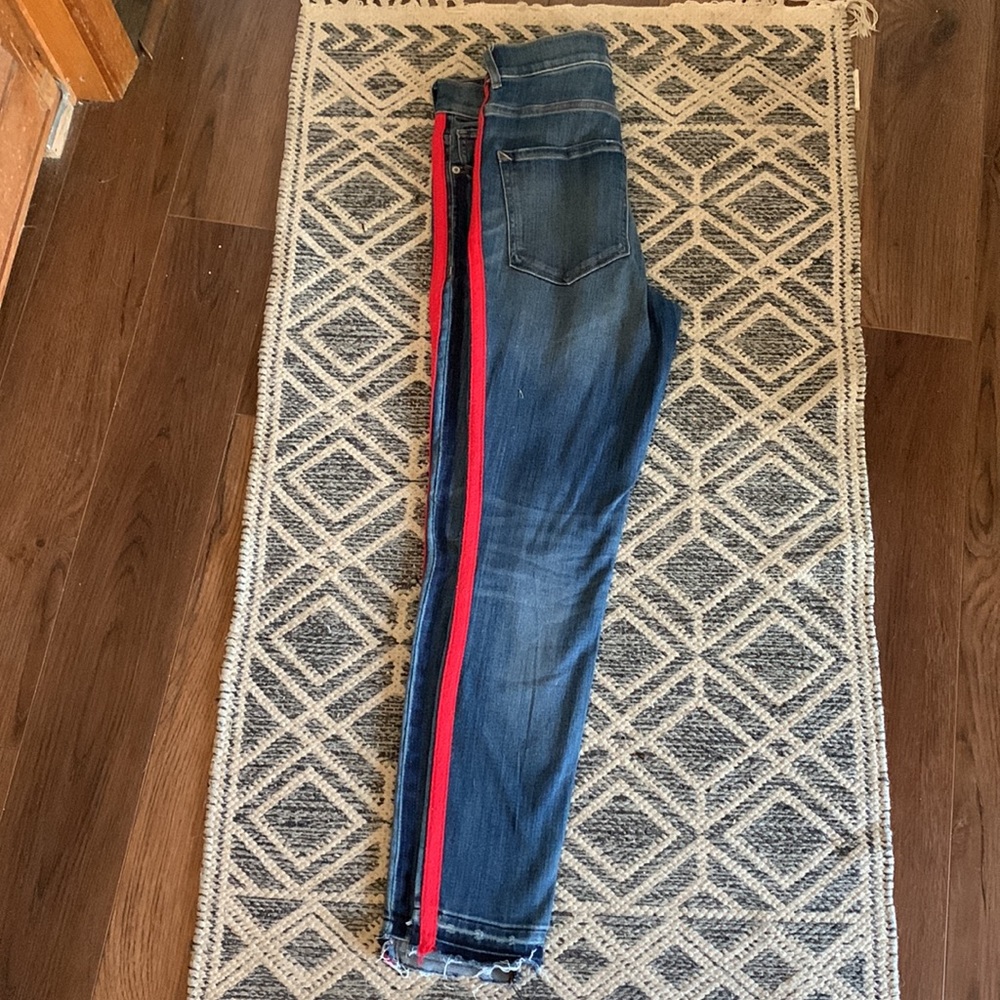 Express Jean - Picture 2 of 6